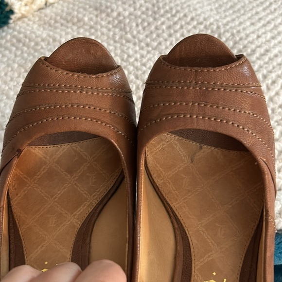 L.A.M.B Gwen Stefani Genuine Leather Platform Wood Heel Pumps - Picture 12 of 17